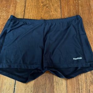 Athletic/spandex shorts